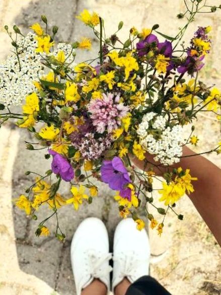Funeral bouquet arrangement